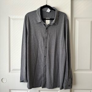 Large Men's Gray Long-Sleeve Button-Up Shirt